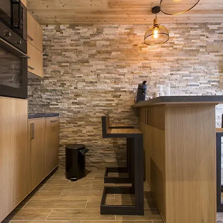 Jalp Apartment