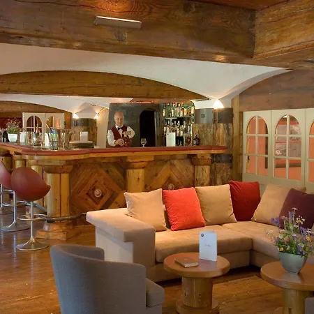 Jalp Apartment